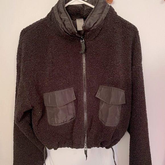 🎈HOST PICK🎈Sherpa Jacket Large - Picture 3 of 11